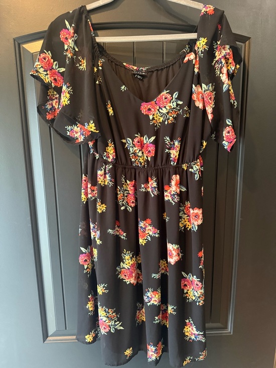 Dresses & Skirts - Torrid Floral Dress | Size 0 (Large) | Black Multicolor